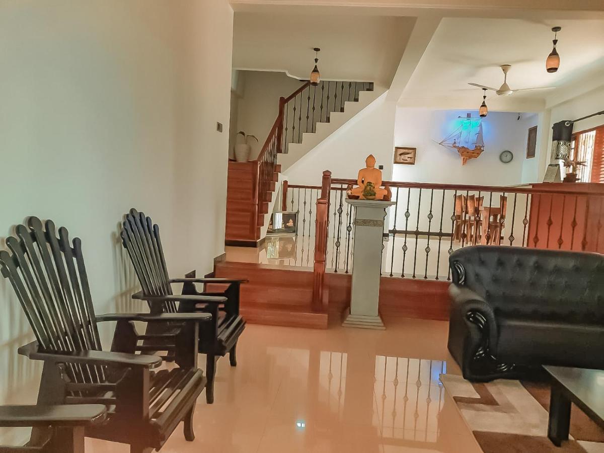 Hotel White House Ratnapura Dış mekan fotoğraf