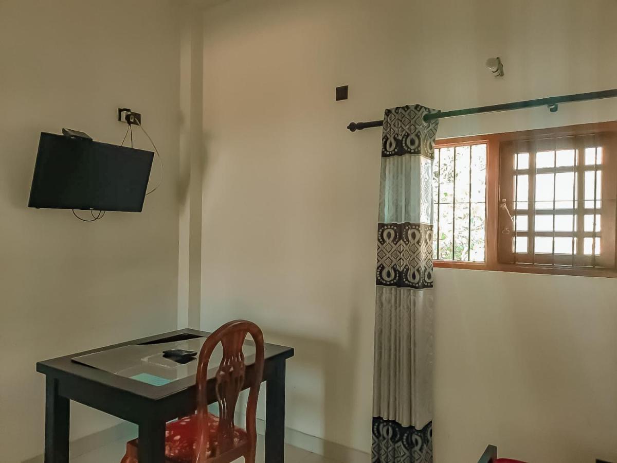 Hotel White House Ratnapura Dış mekan fotoğraf