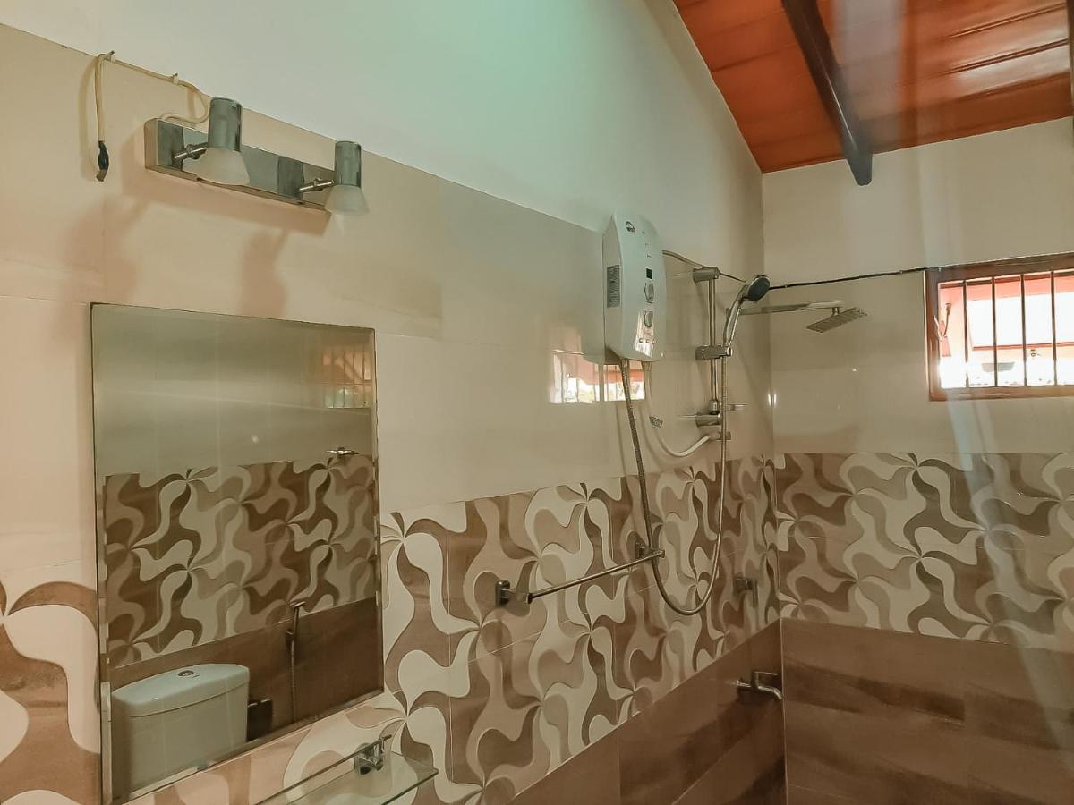 Hotel White House Ratnapura Dış mekan fotoğraf