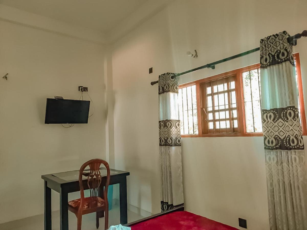 Hotel White House Ratnapura Dış mekan fotoğraf