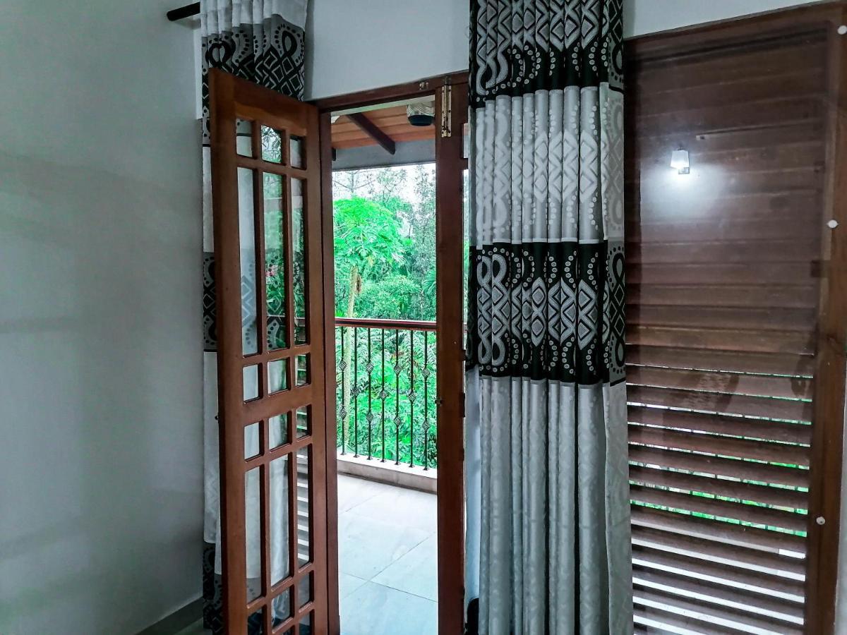 Hotel White House Ratnapura Dış mekan fotoğraf