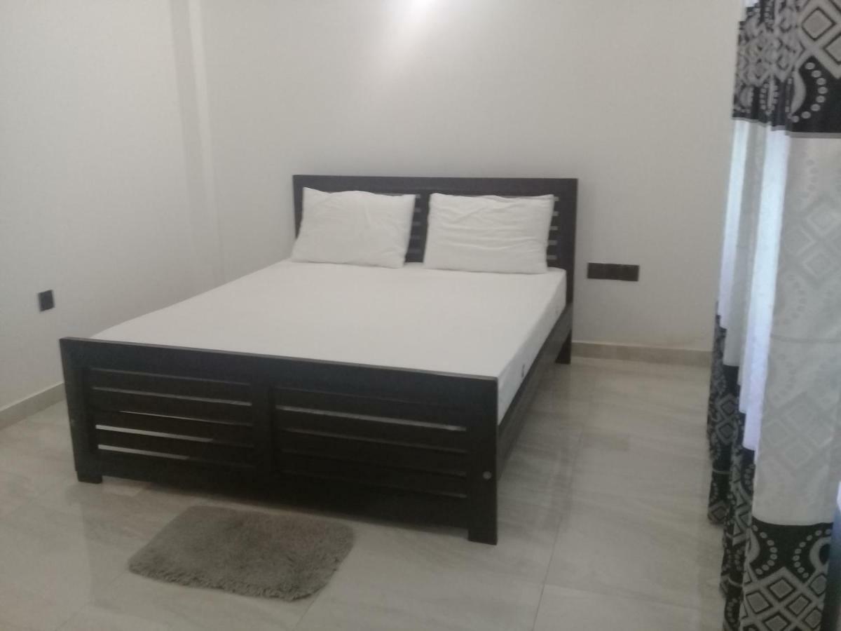 Hotel White House Ratnapura Dış mekan fotoğraf